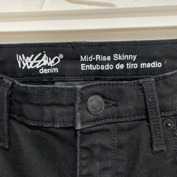 Mossimo Supply Co Mid Rise ultra strech Black Skinny Jeans Sz 8 - Picture 4 of 5